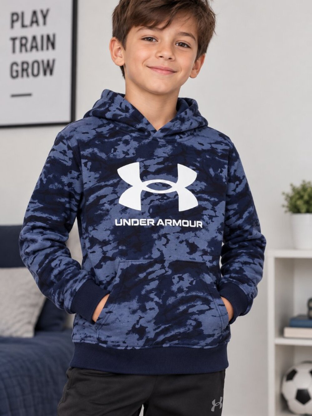 Under Armour Boys’ Camo Hoodie – Navy Blue
